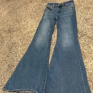 American Eagle Oufitters next level Stretch Flared Jeans size 000 regular